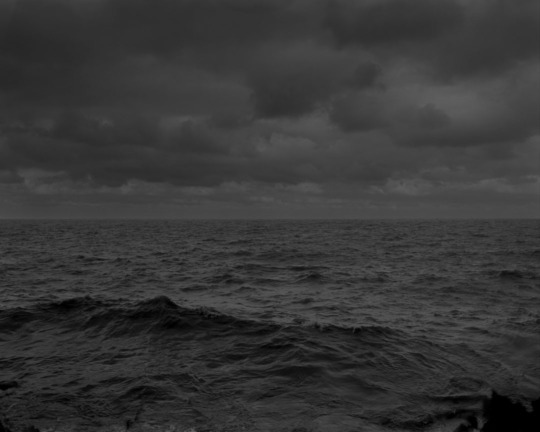 dark image of the sea currents